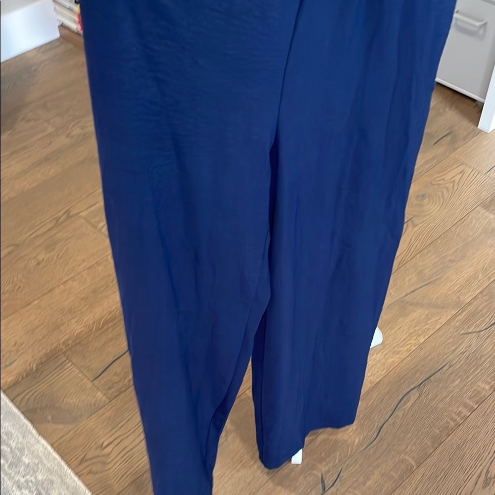 Women’s Small Navy Blue Wide Leg Jumpsuit Romper Wide Strap Lightweight - Picture 5 of 6